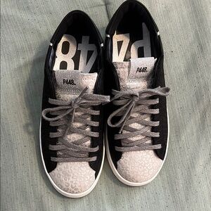 P448 Women's Black and Gray Sneakers